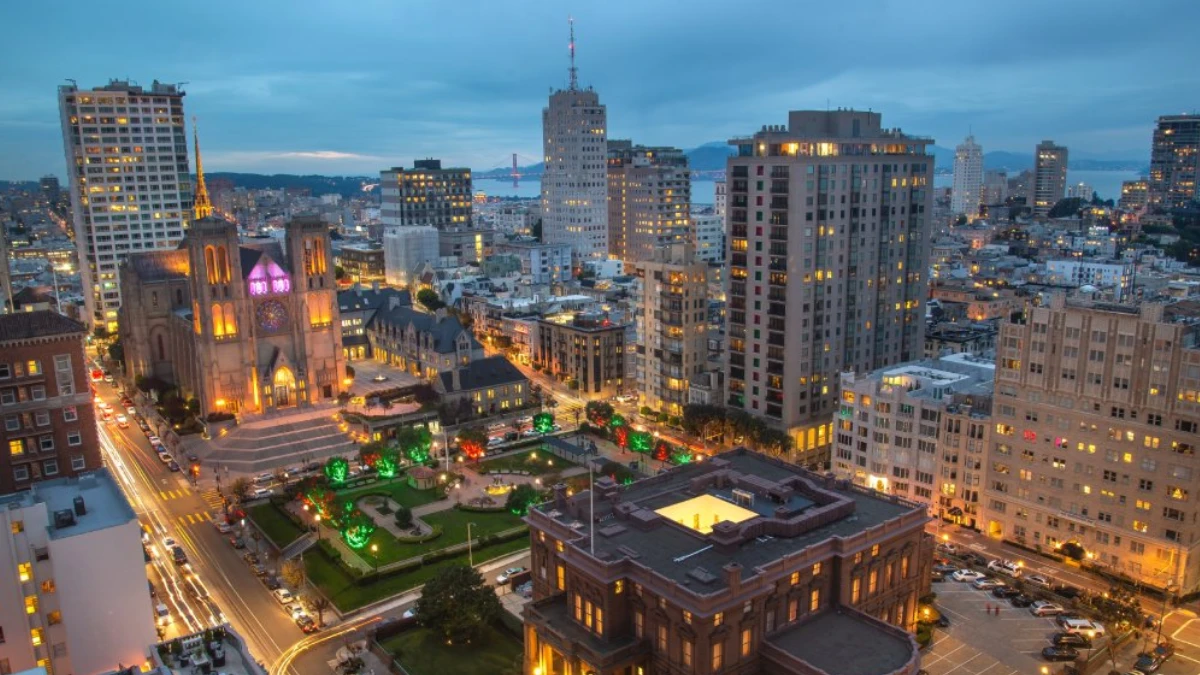 Reliable Huntington Park Transportation by Beverly Deluxe