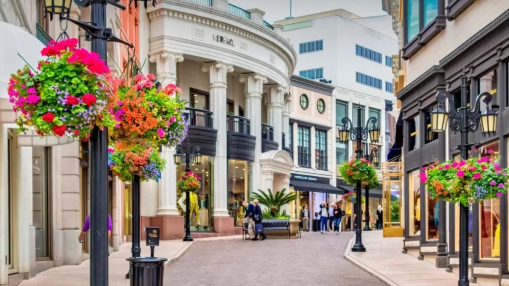 Limo Service Beverly Hills by Beverly Deluxe